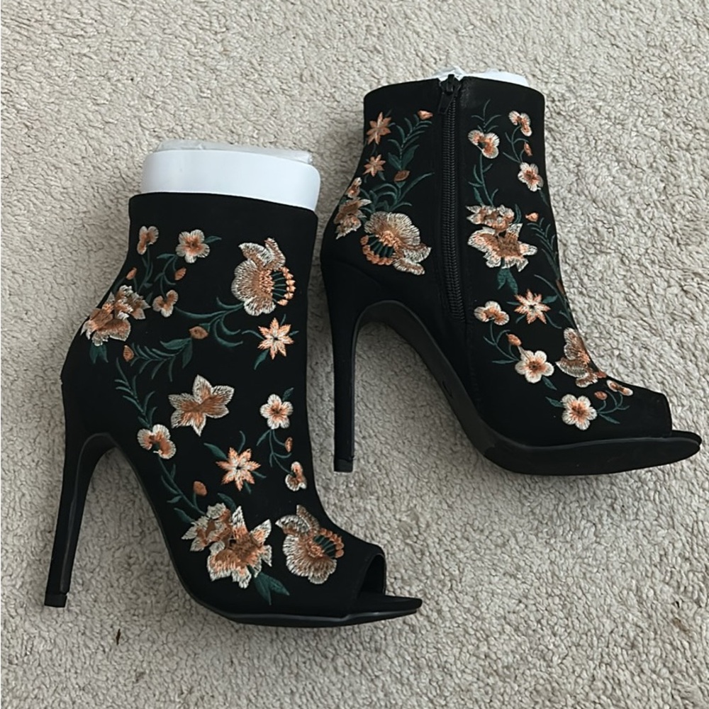 JustFab Black Floral Heeled Boots